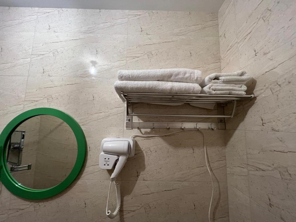 Central Park Apartments In Tbilissi Extérieur photo